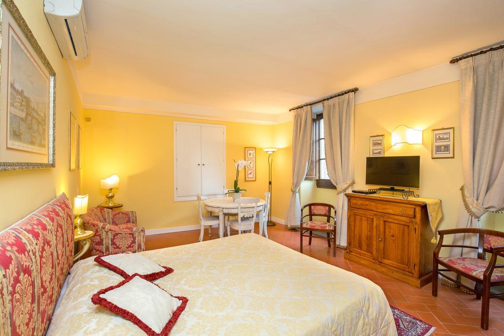 卡萨德尔嘉宝 - 豪华客房和套房酒店 佛罗伦萨 客房 照片